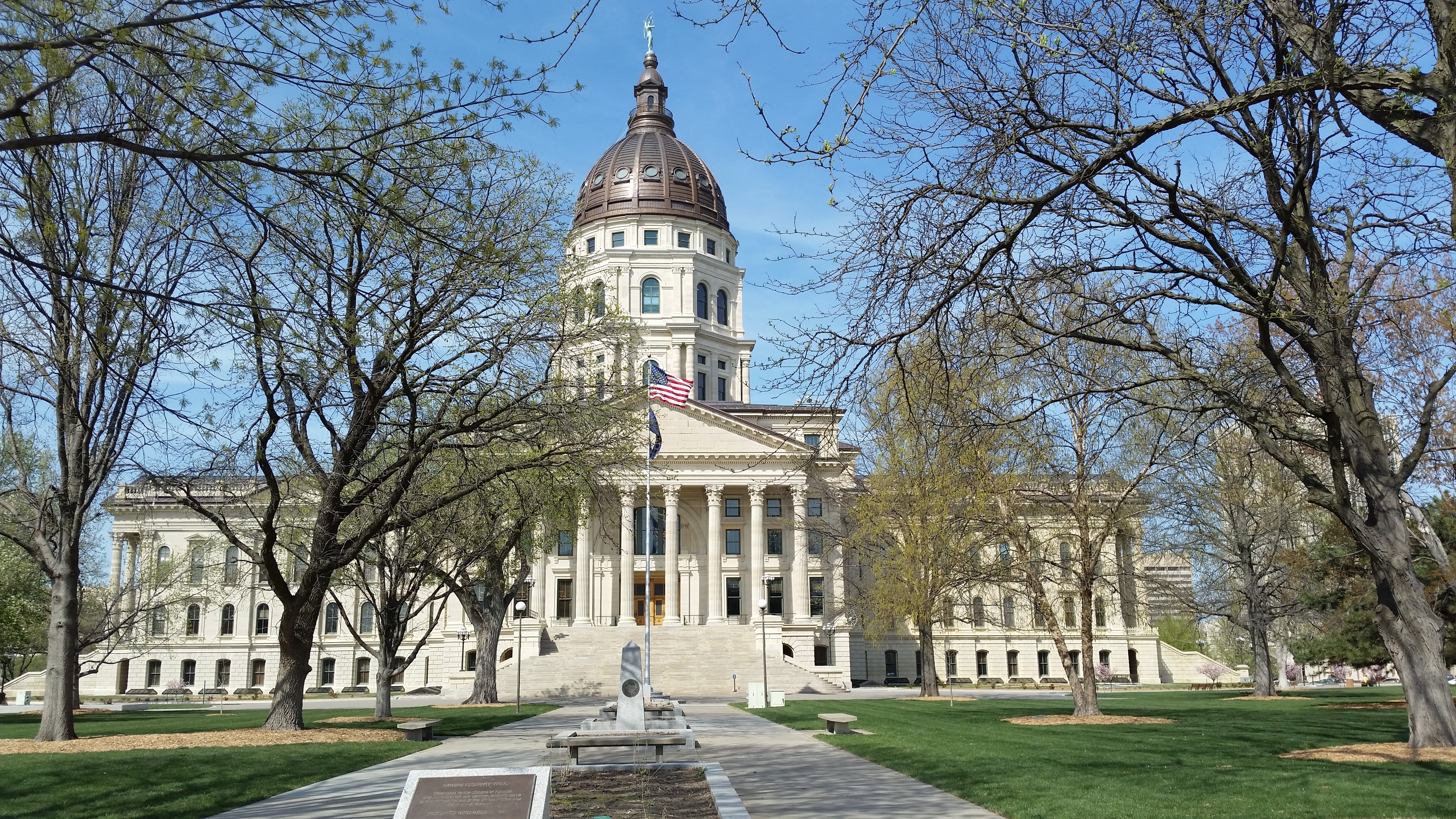 Kansas Pension Proposal Would Add Long-Term Costs, Debt