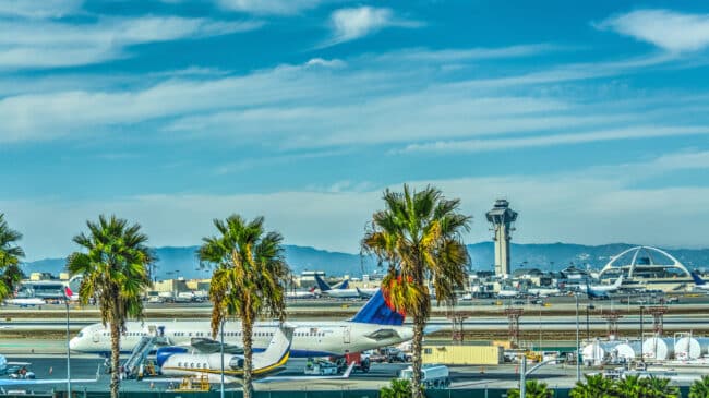 Outdated air traffic control system strands and delays Californians