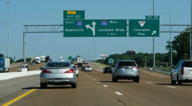 Tennessee Gov. Lee signs significant  transportation bill with choice lanes