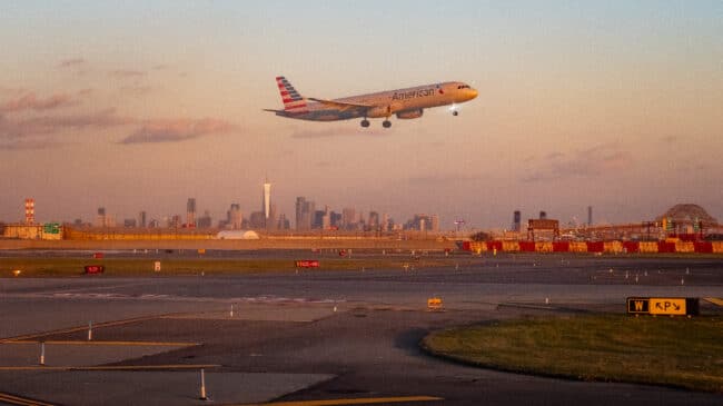 Flight cancellations and delays show dire state of US air traffic control