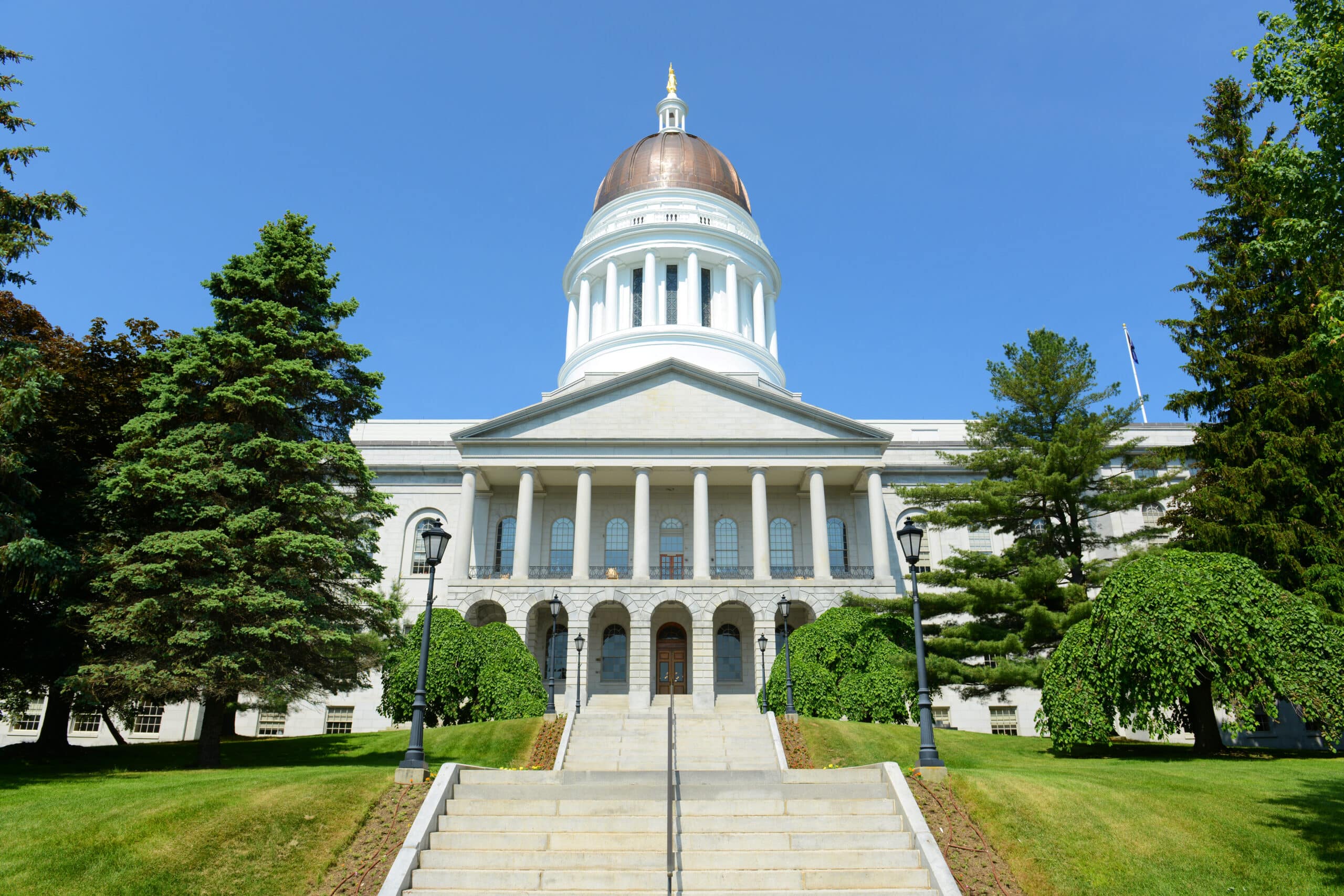 elfbar nachfüll pod läuft aus Vaping Laws in Maine – Age, Flavors Ban, Tax & Public Use main image 1