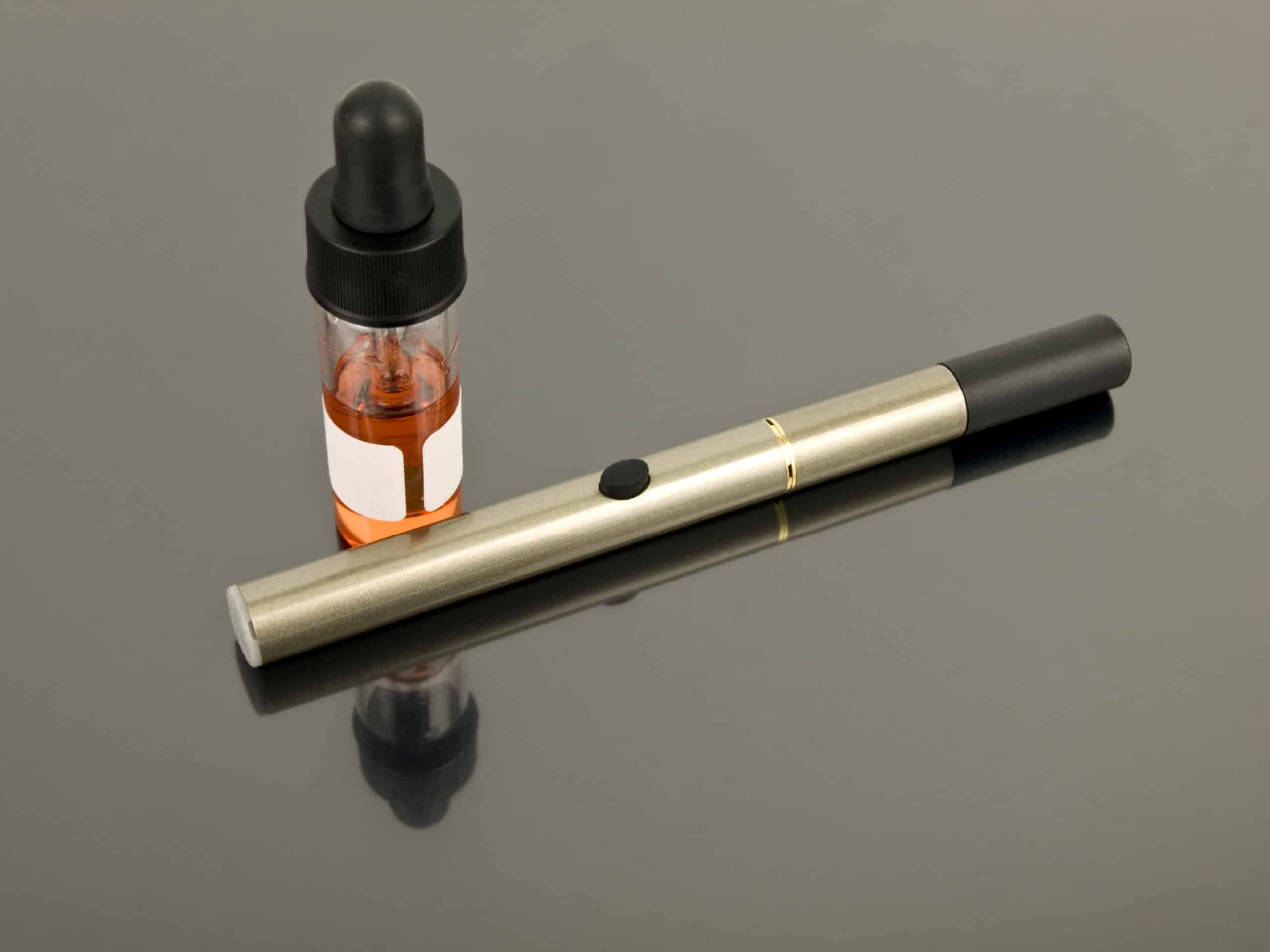 nicotine e cigarette Electronic cigarette